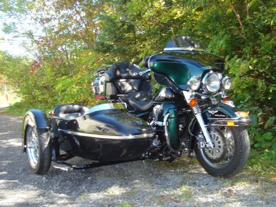 Harley-Davidson FLHTC + Side-car TM-301